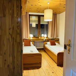 Standard Zimmer mit zwei Einzelbetten